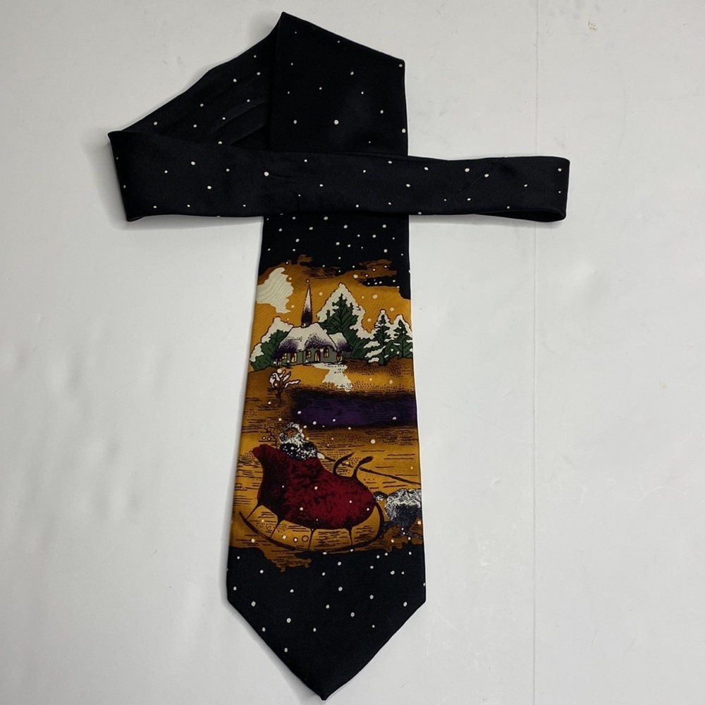Vintage New Haven Neckwear Company Christmas Tie With Snowy Scene & Sleigh - Picture 2 of 5